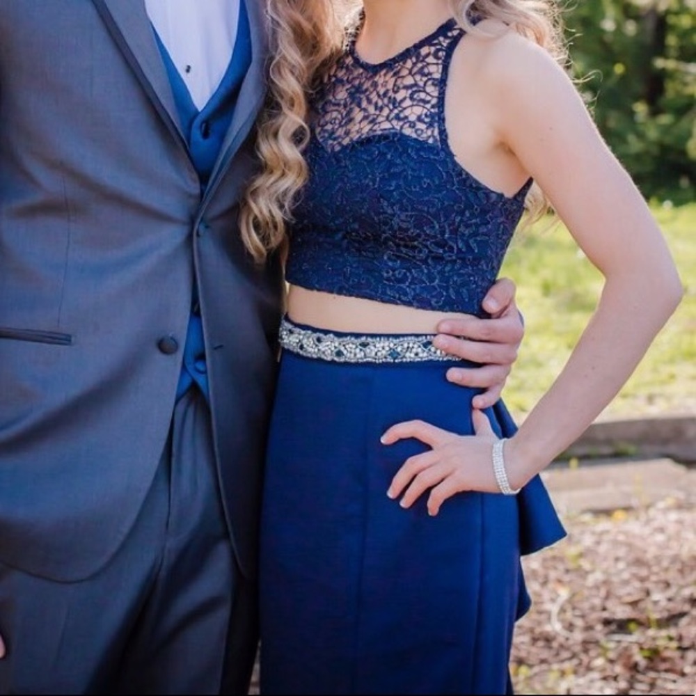 Navy Blue two-piece prom dress!
